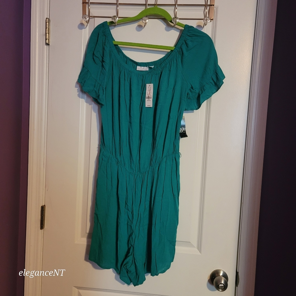 New York & Company Green short pants Romper Sz: M NWT - Picture 5 of 9